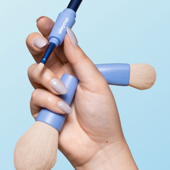 Alleyoop Overachiever 4-in-1 Makeup Brush Set - Picture 1 of 8